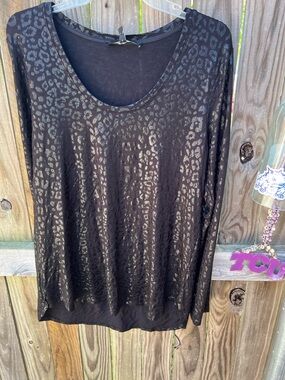 👗White House Black Market Black Metallic Leopard-Print Long Sleeve Top